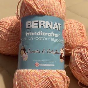 Bernat Handicrafter Cotton Yarn. Peach Parfait.